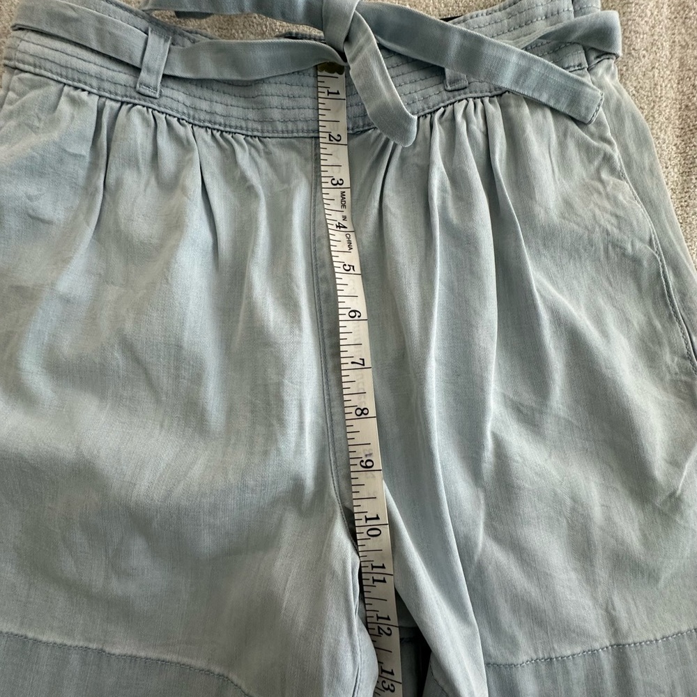 WHBM NWT 5” Short Extra High Rise! Super cute. - Picture 4 of 8